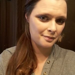 Meet your Posher, Carrie